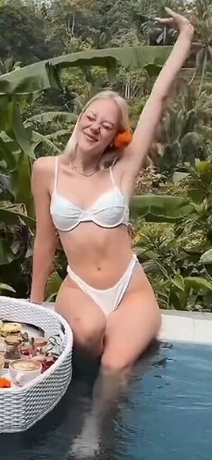 Anna Marie Veselá leaked photo #24