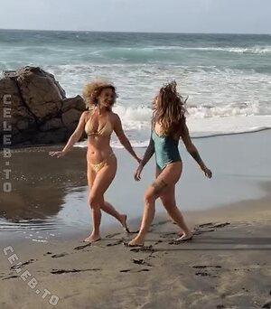 Anna Rossow Nude Leaked Photo #5