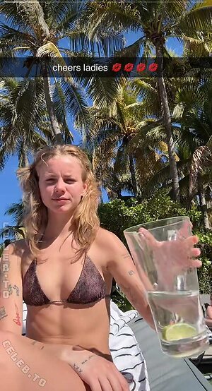 Anna Shumate Nude Leaked Photo #4