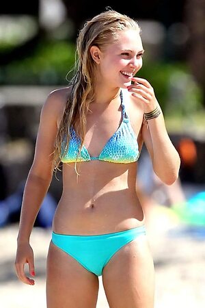Anna Sophia Robb Nude Leaked Photo #6
