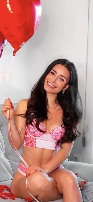 Anna Šulcová leaked photo #21