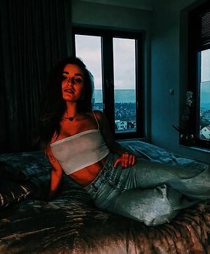 Anna Šulcová leaked photo #46