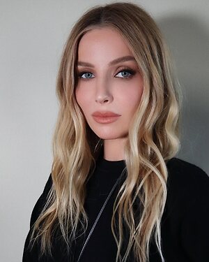 Annabelle Wallis leaked photo #10