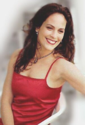 Annabeth Gish