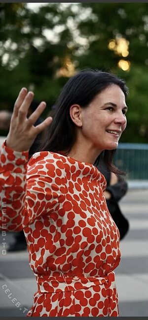 Annalena Baerbock leaked photo #6
