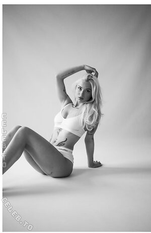 annalena.lottner Nude Leaked Photo #7