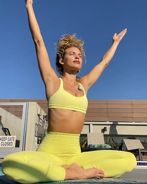 AnnaLynne McCord leaked photo #22