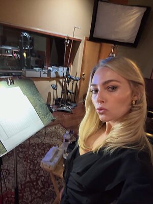 AnnaSophia Robb leaked photo #313