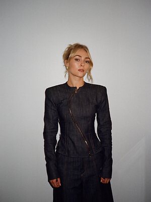 AnnaSophia Robb leaked photo #348