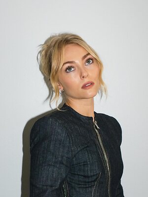 AnnaSophia Robb leaked photo #350