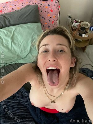 Anne Freak Nude Leaked Photo #6