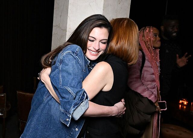 Anne Hathaway leaked photos