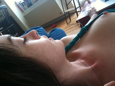 Anne Hathaway leaked photo #81