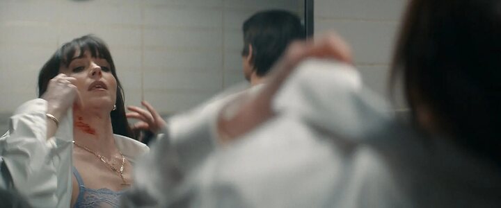 Anne Hathaway leaked photo #122