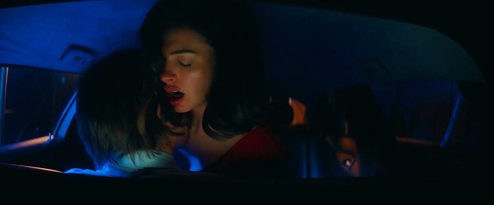Anne Hathaway leaked photo #124