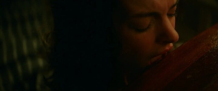 Anne Hathaway leaked photo #129