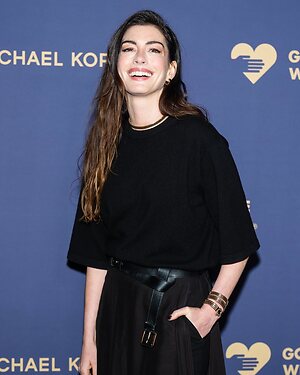 Anne Hathaway leaked photo #213