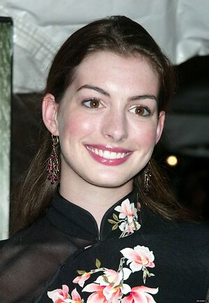Anne Hathaway leaked photo #236