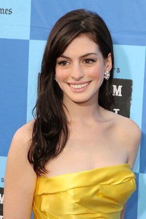 Anne Hathaway leaked photo #239
