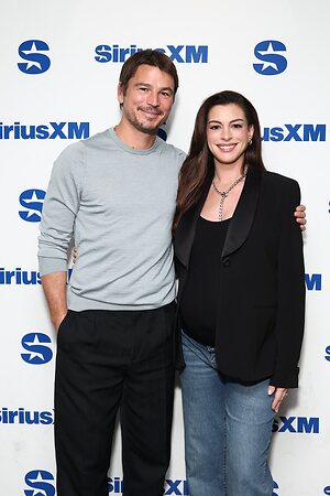Anne Hathaway leaked photo #372