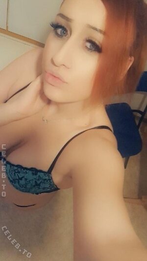 Anne Hot-Girl Nude Leaked Photo #8