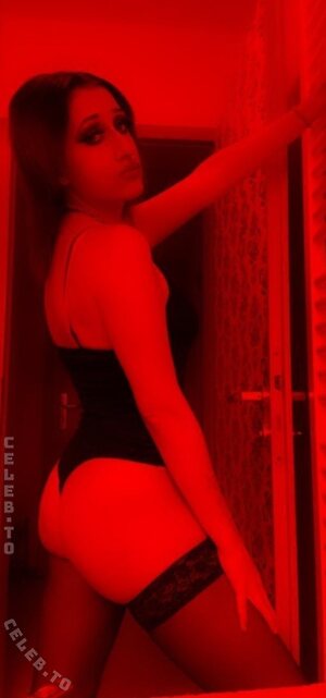 Anne Hot-Girl Nude Leaked Photo #32