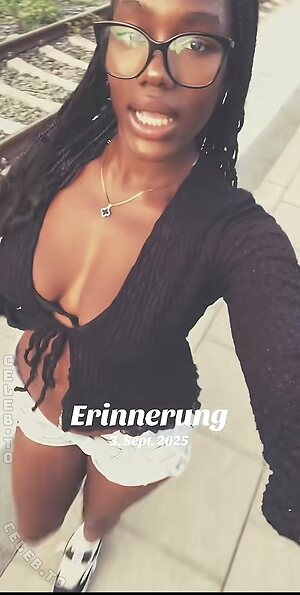 Anne Jinadel leaked photo #42