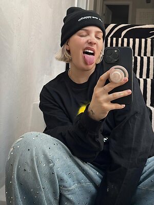 Anne Marie Nicholson leaked photo #28
