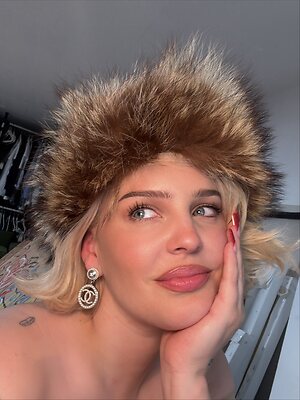 Anne Marie Nicholson leaked photo #46