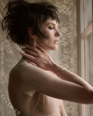 Anne Vyalitsyna Nude Leaked Photo #31