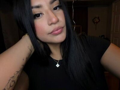 anne.hendrixx leaked photo #3
