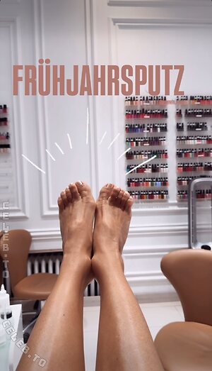 Annemarie Carpendale Nude Leaked Photo #22