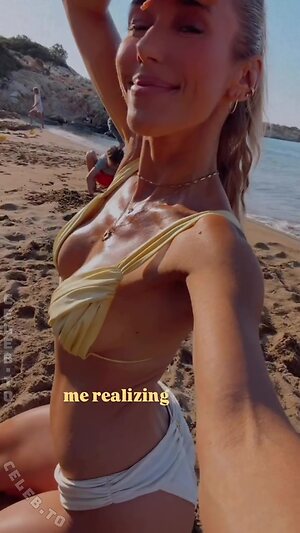 Annemarie Carpendale photo