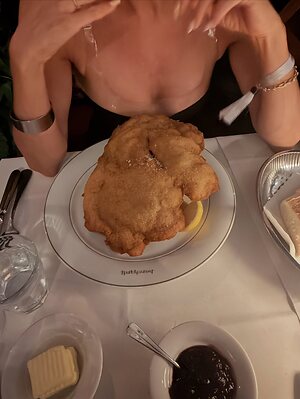 Annemarie Carpendale leaked photo #126