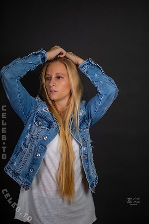 Annesophie Linn photo