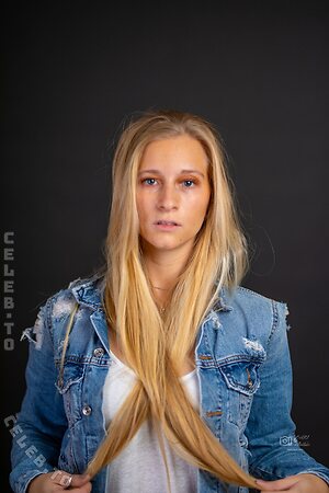 Annesophie Linn photo