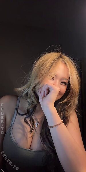 Annie Zheng Nude Leaked Photo #58