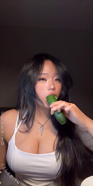 Annie Zheng Nude Leaked Photo #96