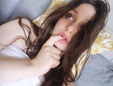 Annie_dineva leaked photos