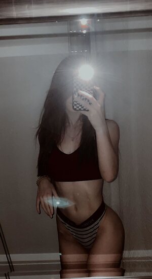 annikacampbell_ leaked photo #8