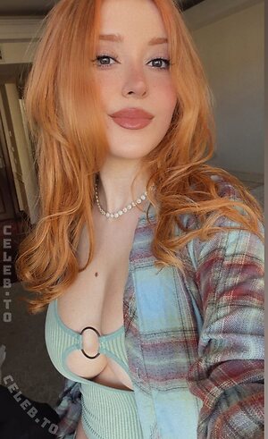 AnniTheDuck Nude Leaked Photo #8