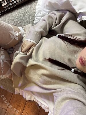 anni.vibe Nude Leaked Photo #7