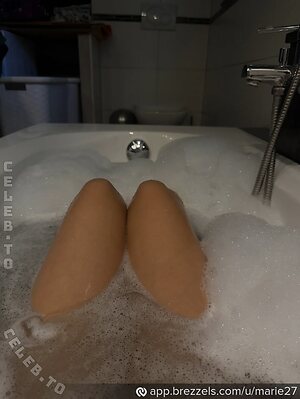 Annmariedtz leaked photo #101
