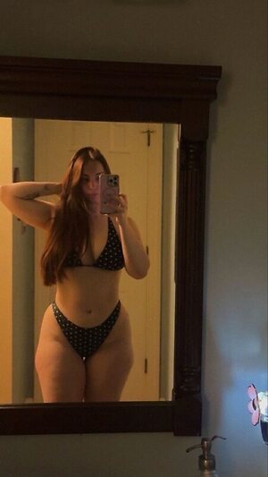 AnnMariemiller leaked photo #9