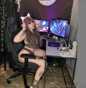Anonoobmous leaked photo #66