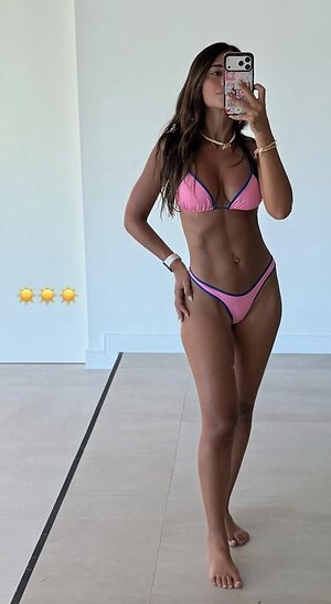 ANTONELA ROCCUZZO leaked photo #6