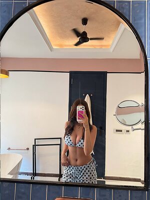 Anushka leaked photo #5