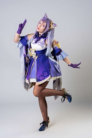 Anya Ichios leaked photo #4