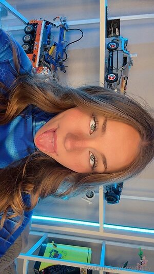 Anya Matusevich leaked photo #12