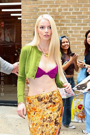 Anya Taylor-Joy photo